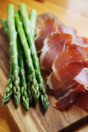 Espárragos y Jamón